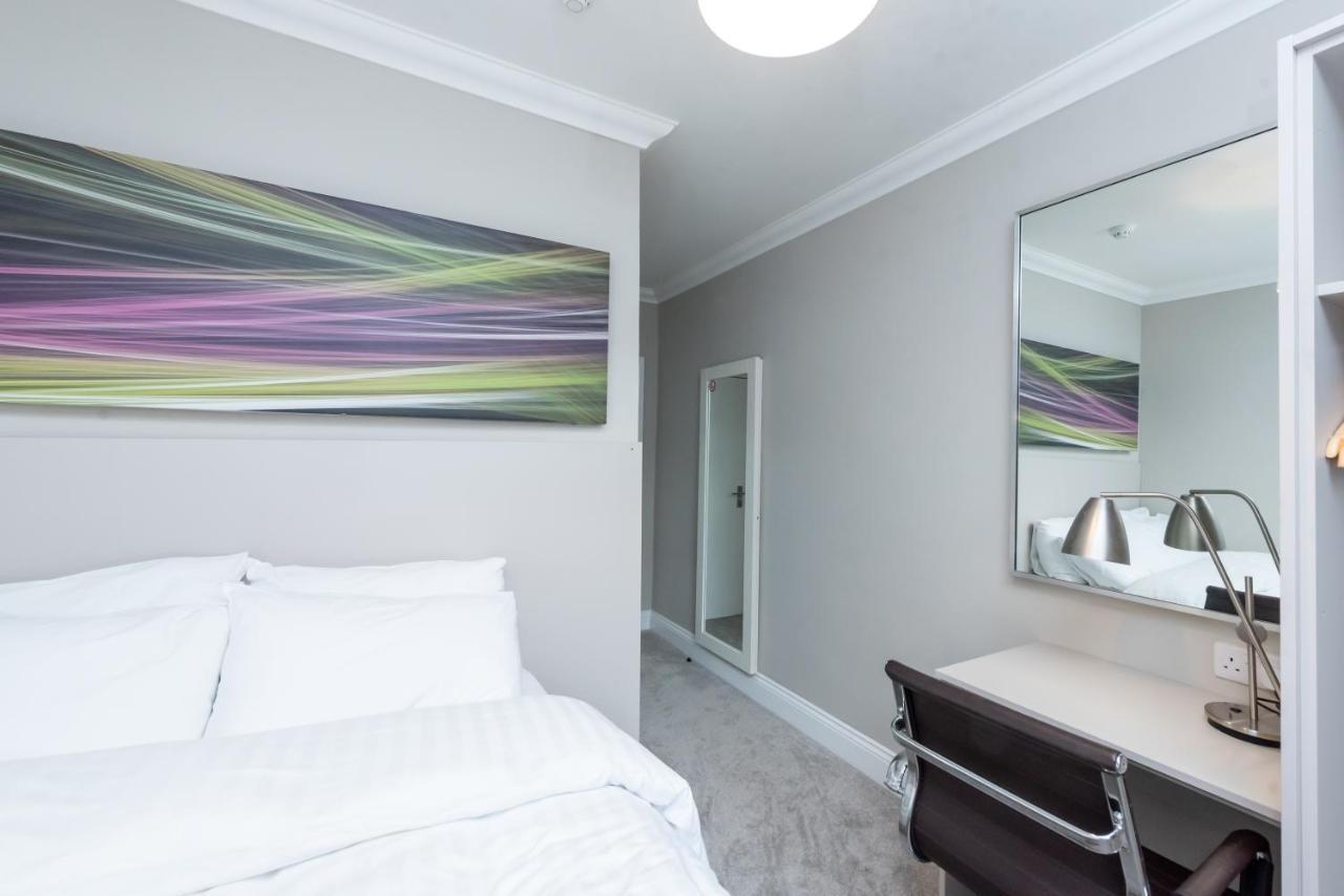 Uno Hotel Heathrow Windsor Σλόουθ Εξωτερικό φωτογραφία
