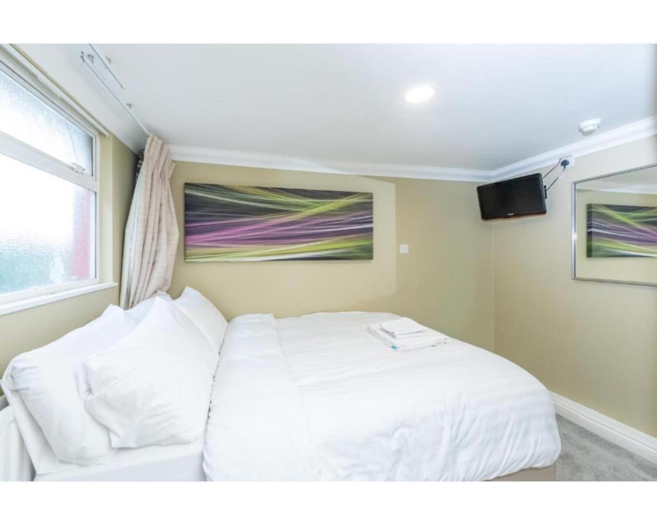 Uno Hotel Heathrow Windsor Σλόουθ Δωμάτιο φωτογραφία