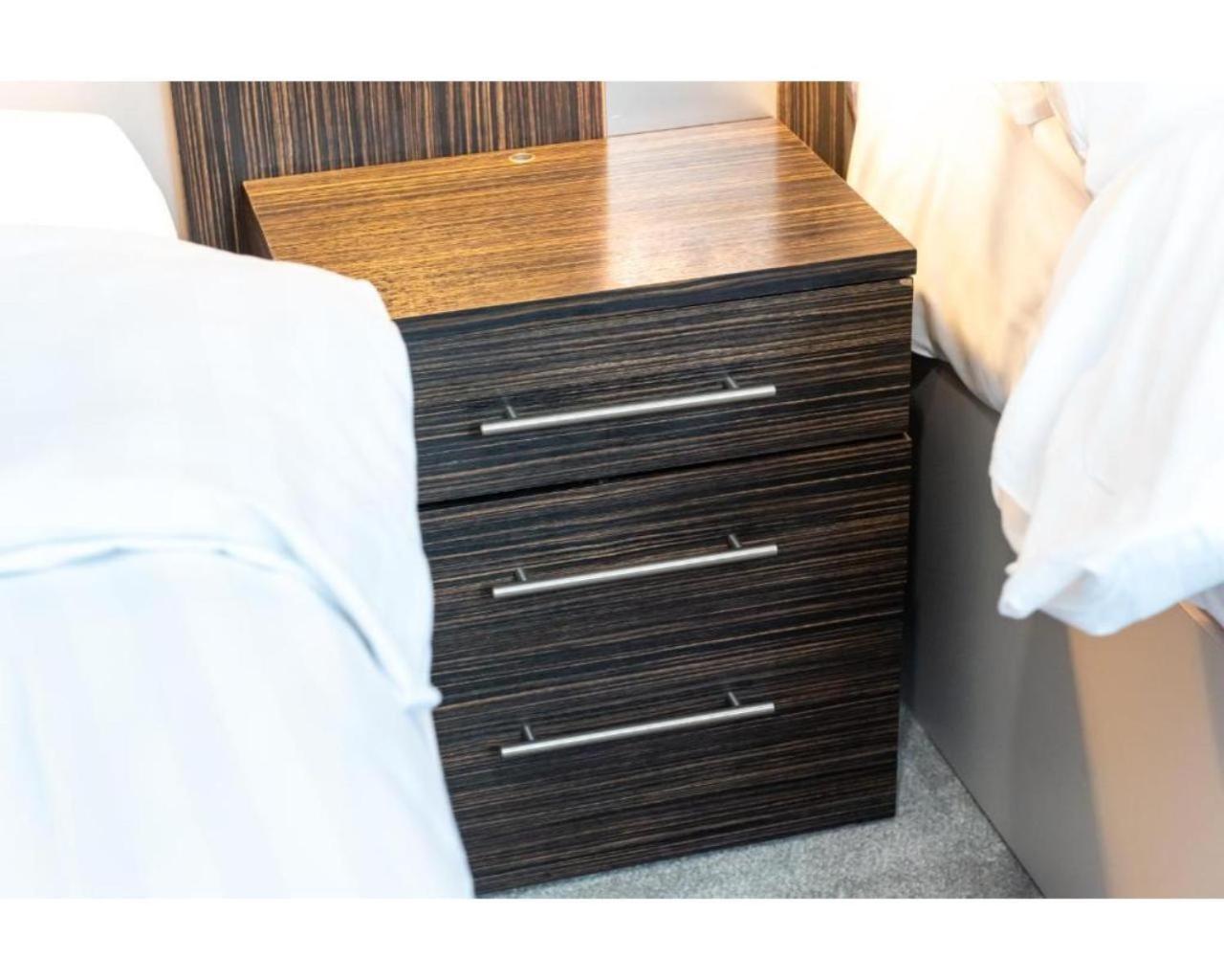 Uno Hotel Heathrow Windsor Σλόουθ Εξωτερικό φωτογραφία