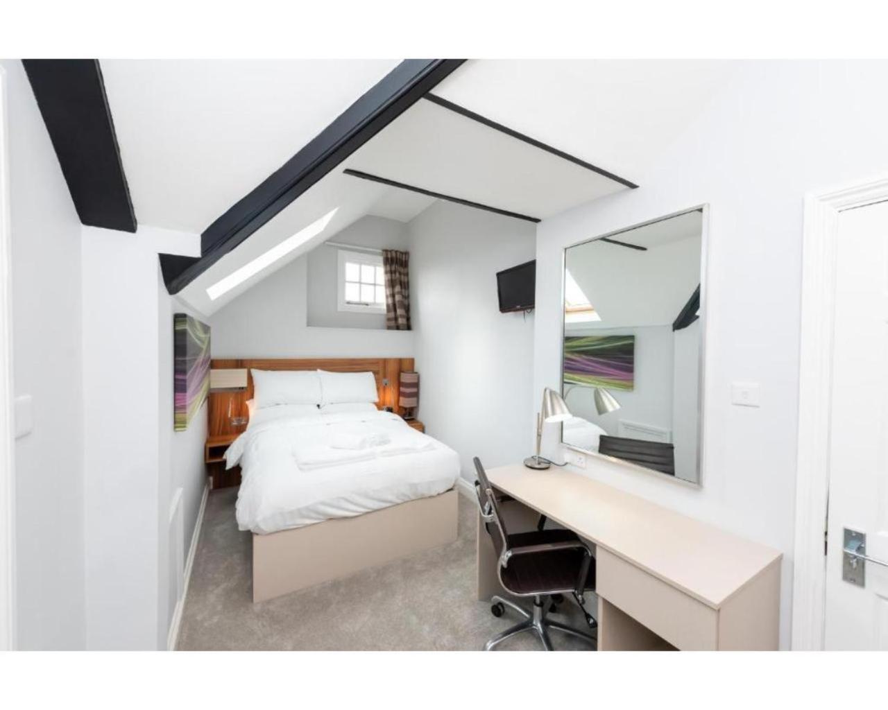 Uno Hotel Heathrow Windsor Σλόουθ Δωμάτιο φωτογραφία